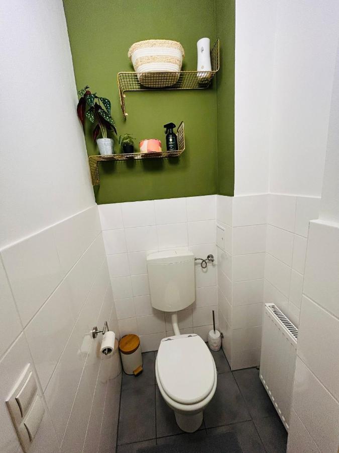 Apartment 5 Min Schoenbrunn Gloriette, Direct To City Center, Free Parking Wien Exteriör bild