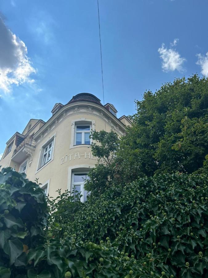 Apartment 5 Min Schoenbrunn Gloriette, Direct To City Center, Free Parking Wien Exteriör bild