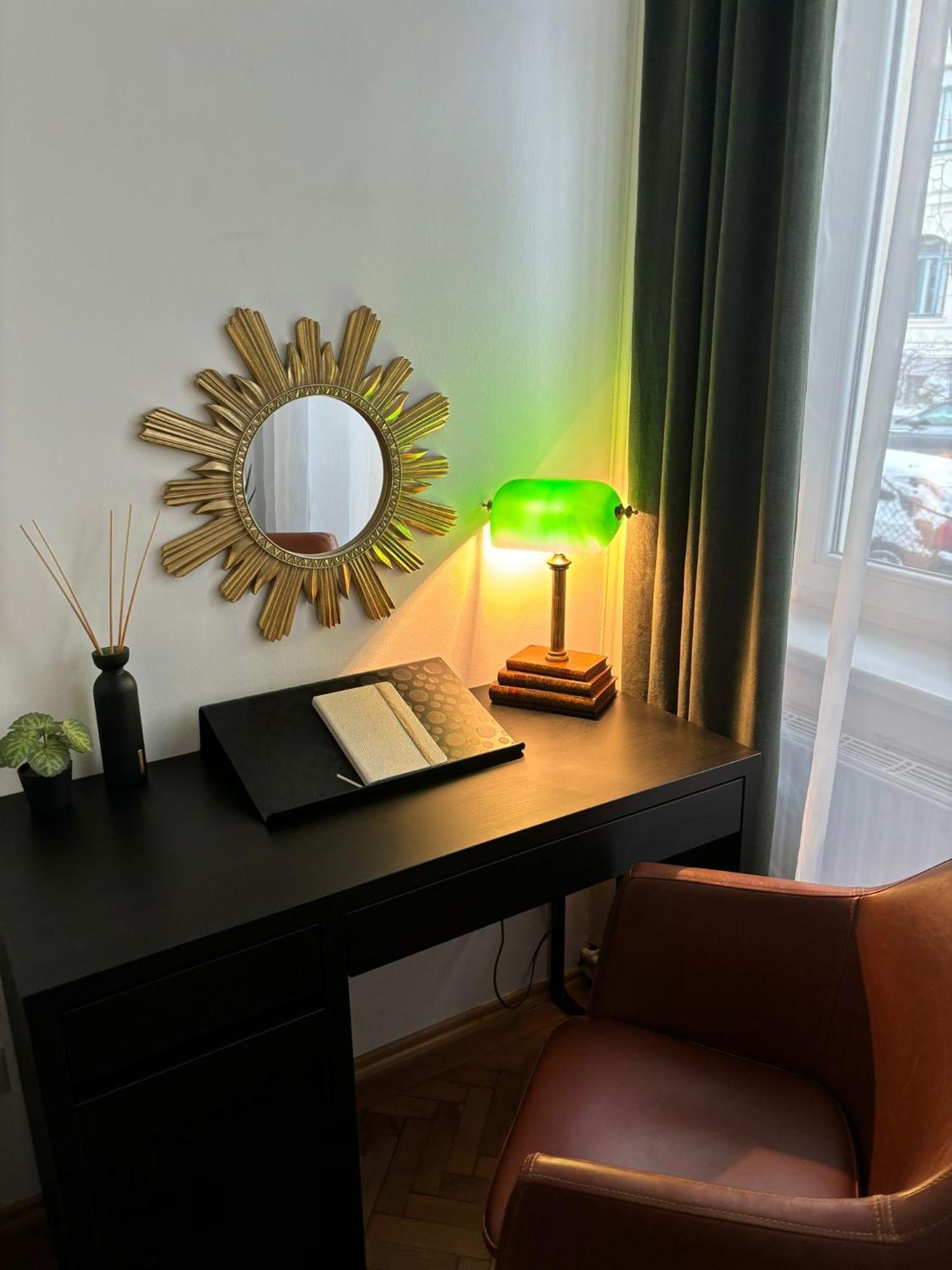 Apartment 5 Min Schoenbrunn Gloriette, Direct To City Center, Free Parking Wien Exteriör bild